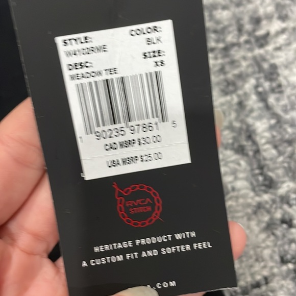 NWT RVCA tee - Picture 2 of 3